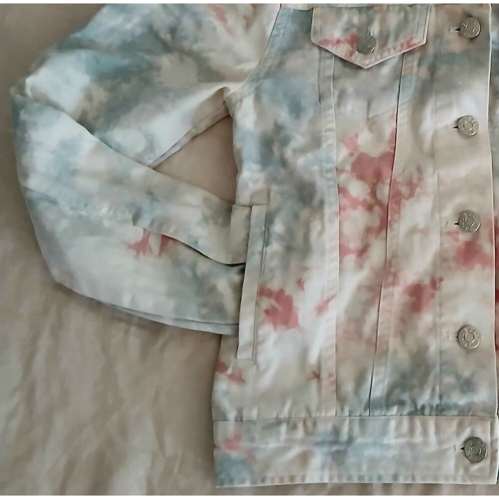 GUESS Pastel Tie Dye Denim Jacket XS Boho Cropped Trucker Button Festival Travel - Picture 3 of 8